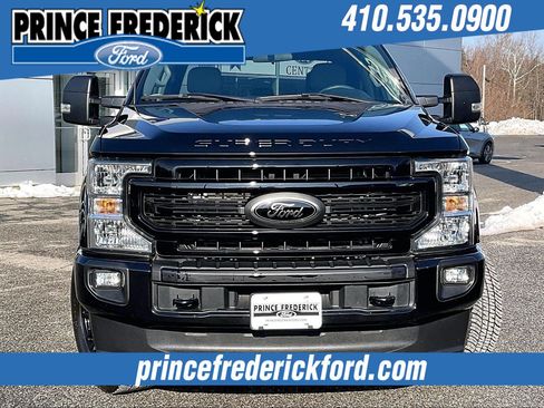 Used 2022 Ford F250 XLT w/ Black Appearance Package image 2