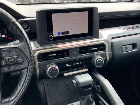 Used 2026 Toyota Tacoma SR5 AWD/4WD image 7