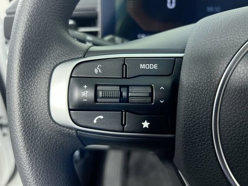 New 2026 Kia K5 LXS FWD image 17