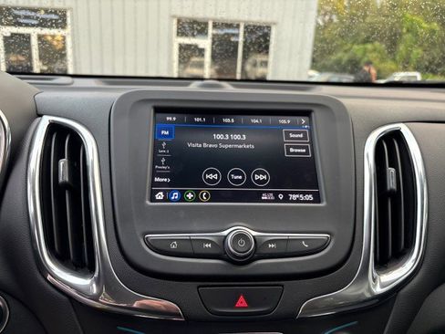 Used 2021 Chevrolet Equinox LT image 20