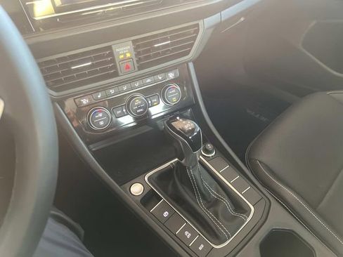 Certified 2023 Volkswagen Jetta SE image 19