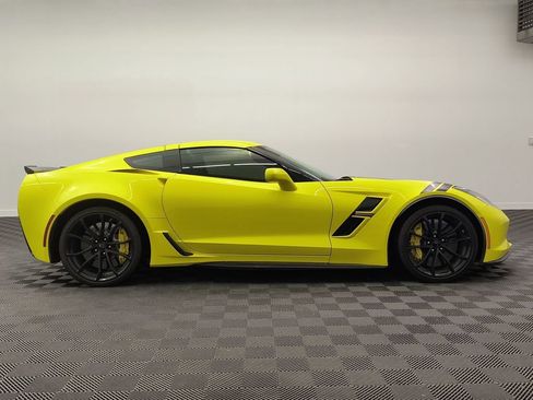 Used 2018 Chevrolet Corvette Grand Sport image 7