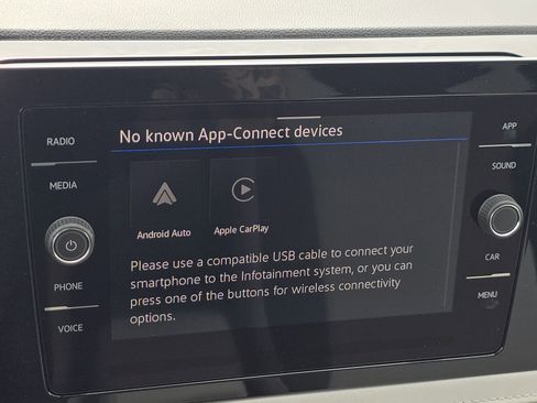 New 2026 Volkswagen Taos SE FWD image 13
