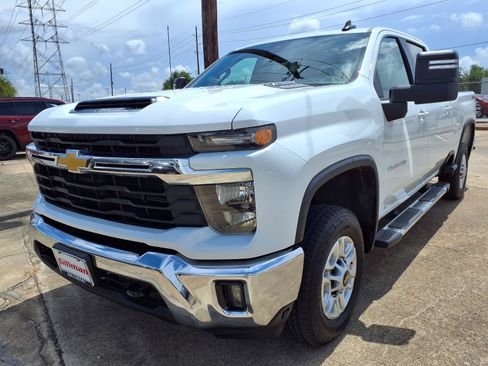 Used 2025 Chevrolet Silverado 2500 LT w/ Convenience Package AWD/4WD image 24