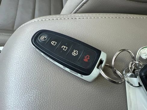 Used 2014 Ford C-MAX Energi SEL w/ Equipment Group 303A FWD image 14