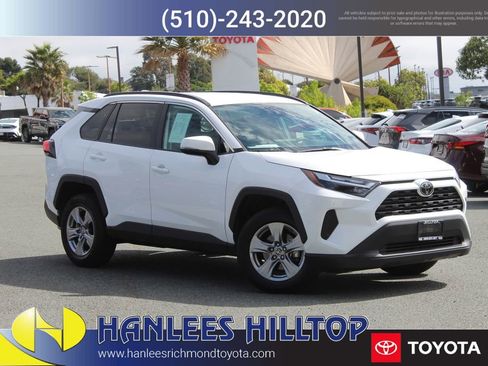 Used 2025 Toyota RAV4 XLE image 1