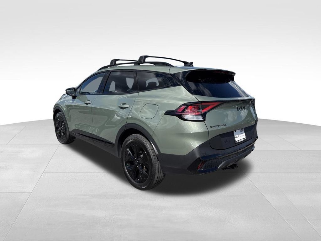 Certified 2025 Kia Sportage X-Line w/ Premium Package AWD/4WD image 9