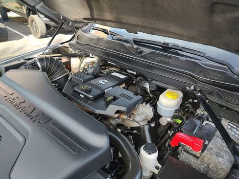 Used 2019 RAM 2500 Limited image 18