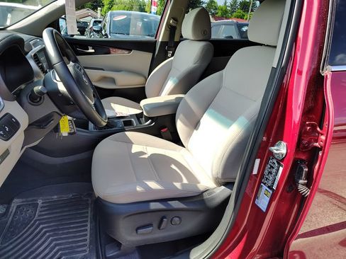 Used 2020 Kia Sorento LX w/ LX I4 Convenience Package AWD/4WD image 10