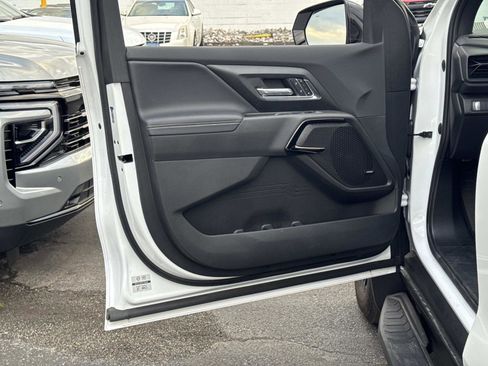 New 2025 Chevrolet Silverado EV LT image 16