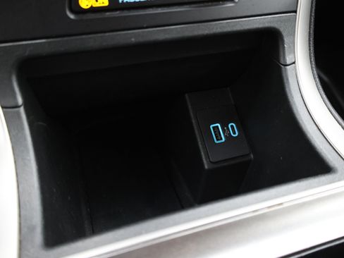 Used 2024 Ford Edge SEL AWD/4WD image 44