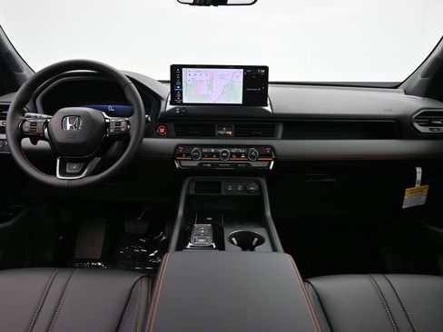 New 2026 Honda Pilot TrailSport image 45