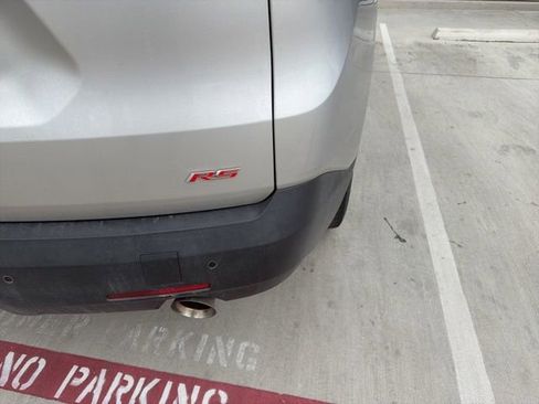 Used 2022 Chevrolet Traverse RS image 7