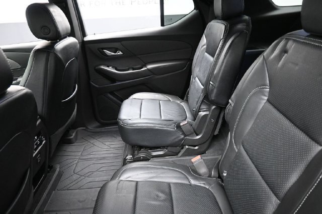Used 2023 Chevrolet Traverse LT FWD image 24