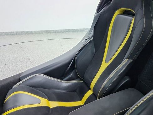 Used 2018 McLaren 720S Performance image 20