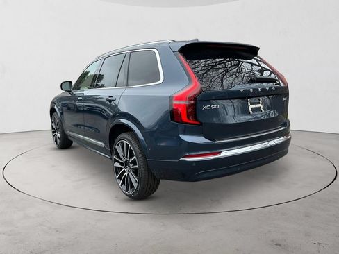 New 2026 Volvo XC90 B6 Plus w/ Protection Package Premier AWD/4WD image 3