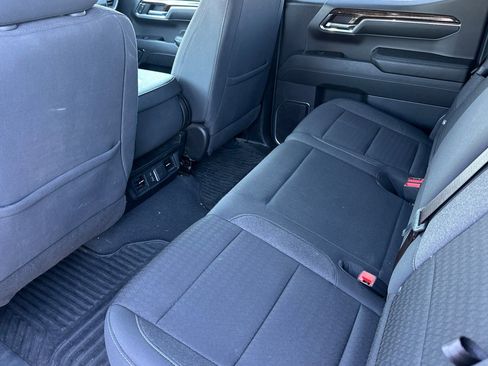 Used 2024 GMC Sierra 1500 Elevation image 14