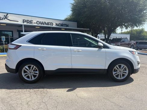Used 2018 Ford Edge SEL FWD image 2