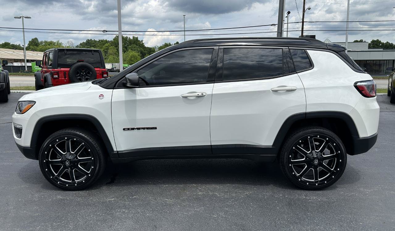 Used 2020 Jeep Compass Trailhawk AWD/4WD image 10