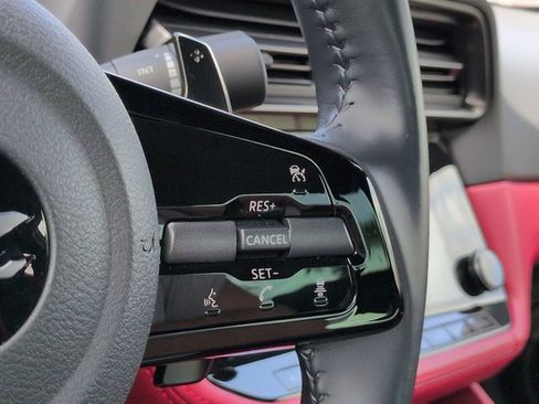 Used 2024 Nissan Z Performance w/ Floor Mat Package image 27