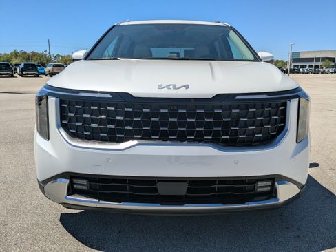 New 2026 Kia Carnival SX FWD image 3