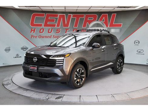 New 2026 Nissan Kicks SV w/ Cold Weather Package image 2