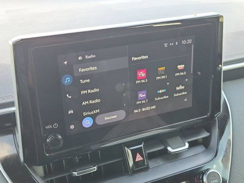 Used 2025 Toyota Corolla XSE FWD image 18