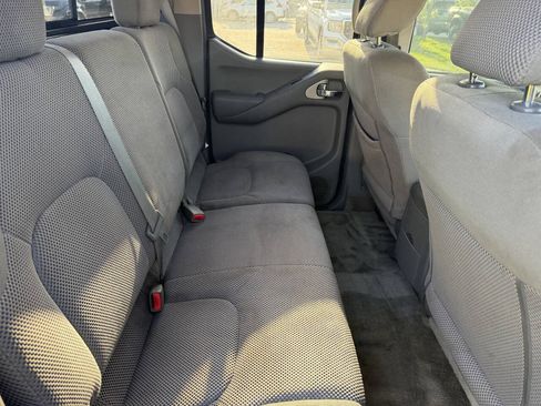 Used 2017 Nissan Frontier SV RWD image 13