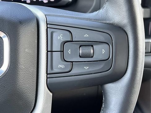 Used 2023 GMC Yukon Denali w/ Advanced Technology Package AWD/4WD image 27