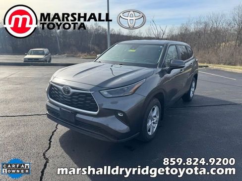 Certified 2024 Toyota Highlander LE image 7