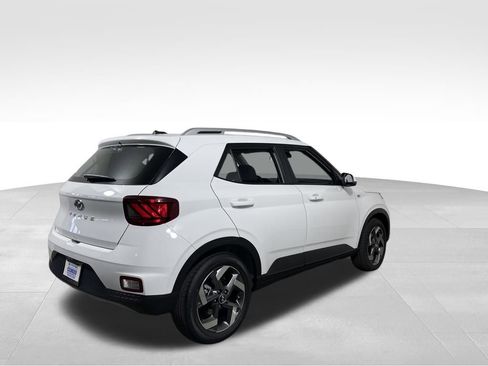 New 2026 Hyundai Venue SEL image 5