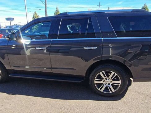 Used 2024 Ford Expedition Limited image 5