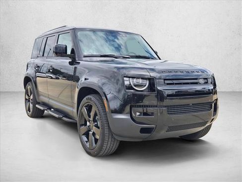 Used 2026 Land Rover Defender 110 S AWD/4WD image 7
