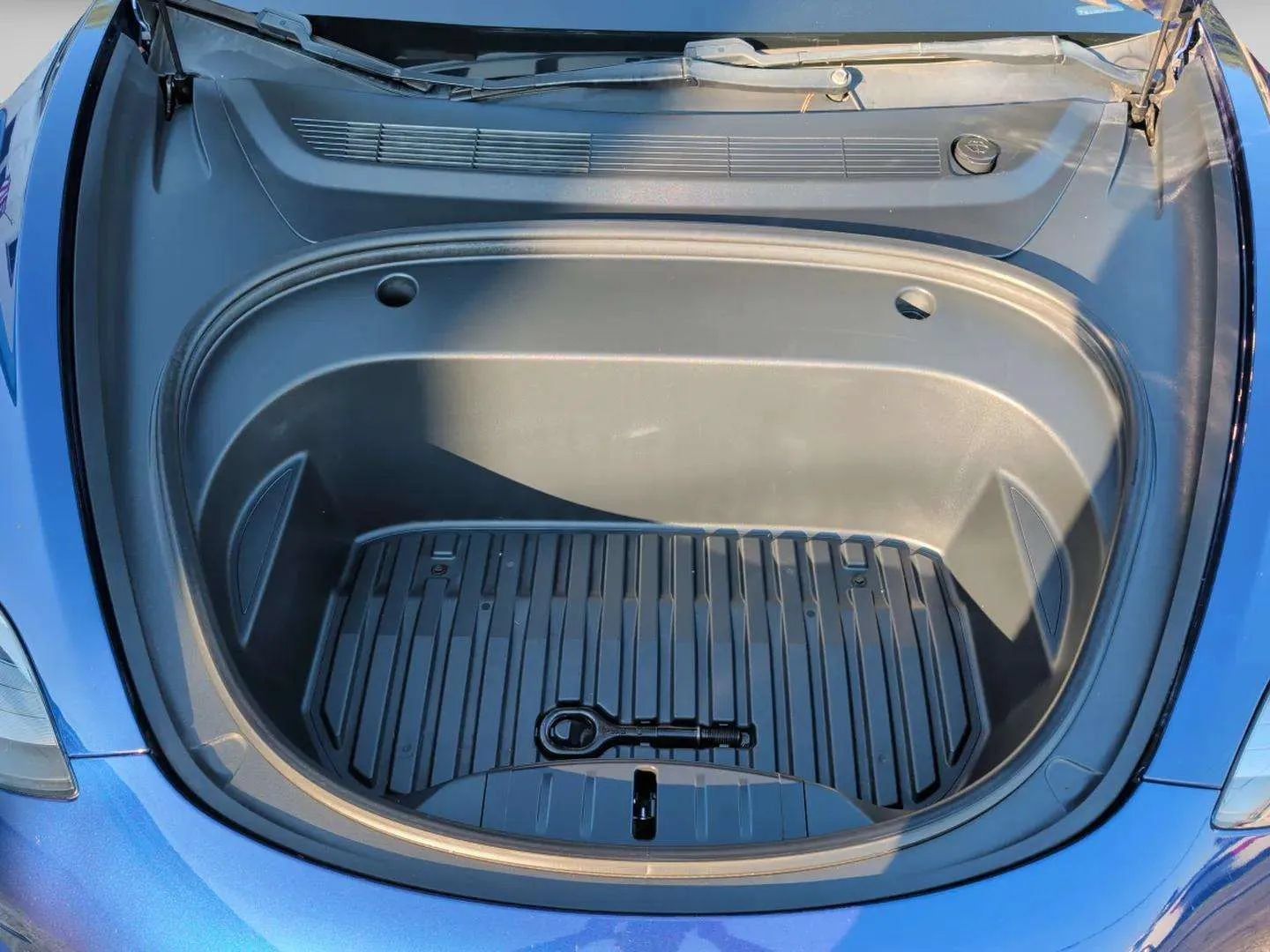 Used 2021 Tesla Model 3 Long Range AWD/4WD image 36