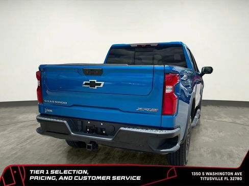Used 2022 Chevrolet Silverado 1500 ZR2 w/ Technology Package AWD/4WD image 10