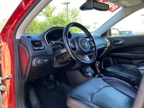 Used 2019 Jeep Compass Limited AWD/4WD image 9