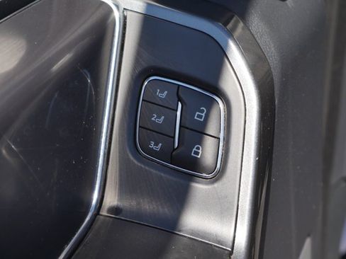 Certified 2023 Ford F150 Lariat w/ FX4 Off-Road Package AWD/4WD image 39