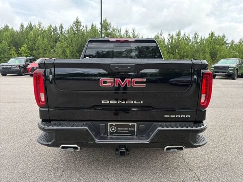 Used 2025 GMC Sierra 1500 Denali w/ Denali Reserve Package AWD/4WD image 11