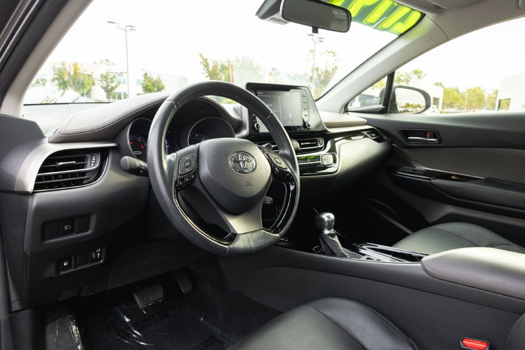 Certified 2020 Toyota C-HR Limited FWD image 10