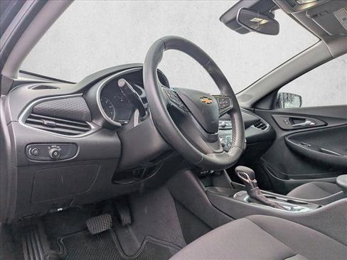 Certified 2025 Chevrolet Malibu RS image 10