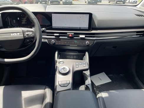 New 2027 Kia Sportage SX Prestige AWD/4WD image 12