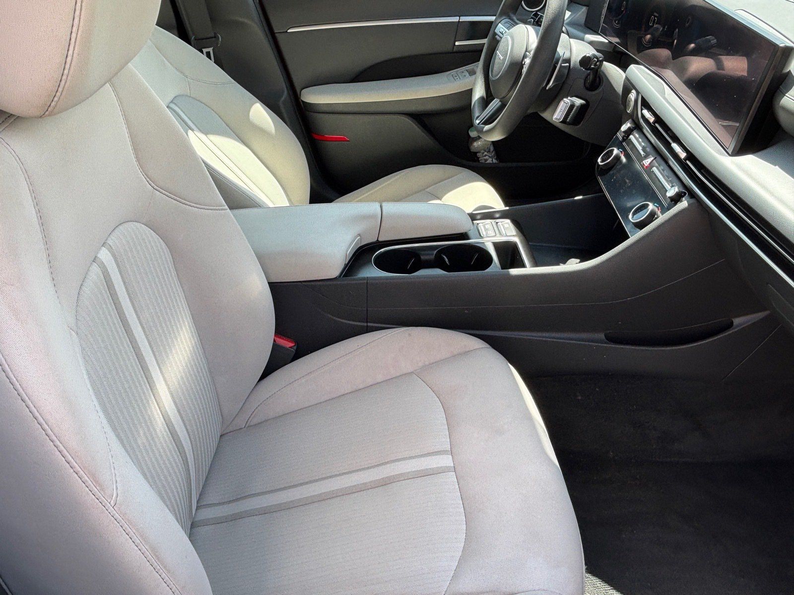 Used 2025 Hyundai Sonata SEL FWD image 28