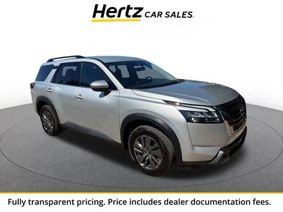 Used 2025 Nissan Pathfinder SV