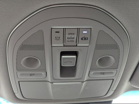 Used 2018 Genesis G80 3.8 w/ Option Group 02 image 33