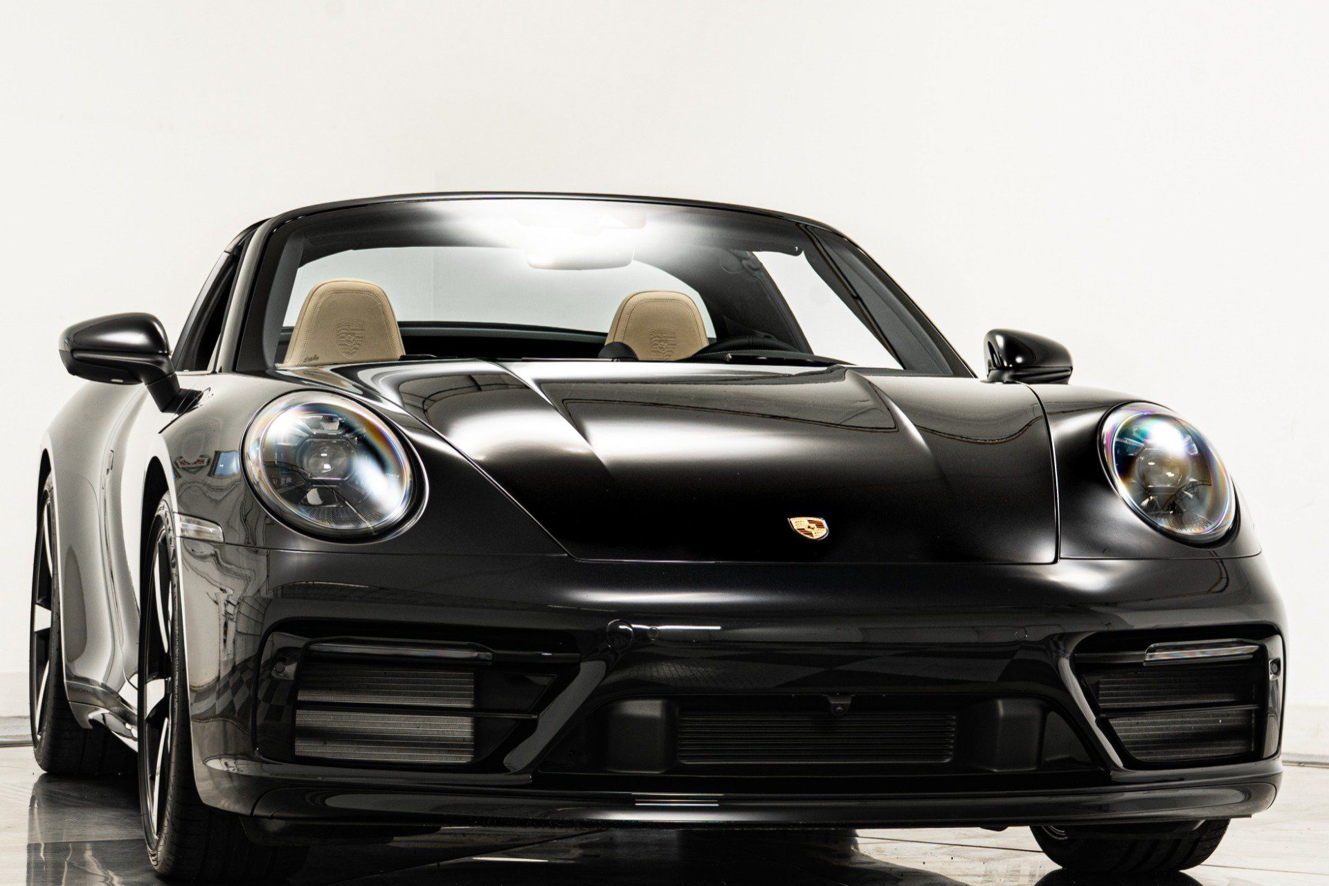 Used 2024 Porsche 911 Targa 4S AWD/4WD image 3