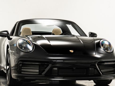 Used 2024 Porsche 911 Targa 4S AWD/4WD image 3