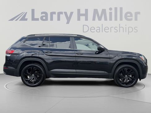 Used 2022 Volkswagen Atlas SE w/ Panoramic Sunroof Package AWD/4WD image 4