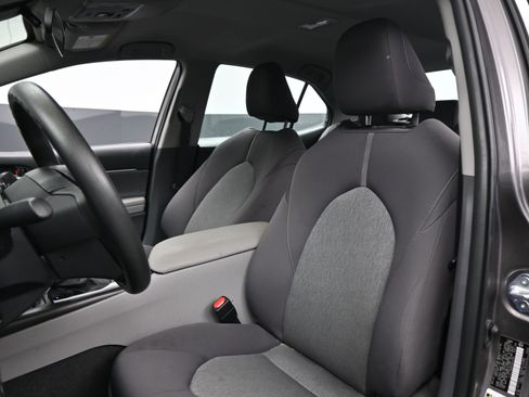 Certified 2023 Toyota Camry LE image 17