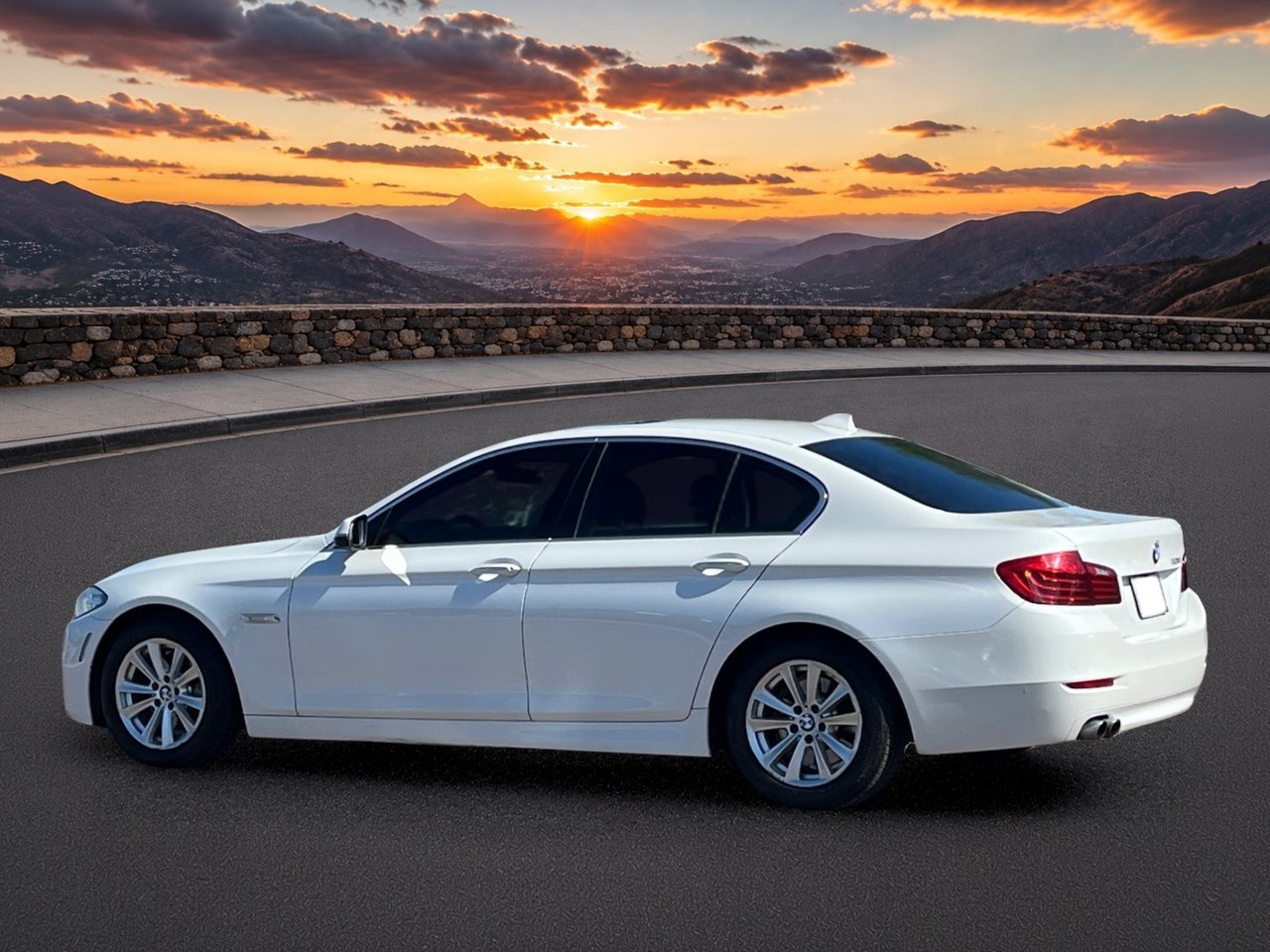 Used 2014 BMW 528i Sedan RWD image 4