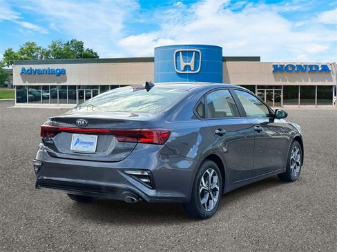 Used 2020 Kia Forte LXS image 3